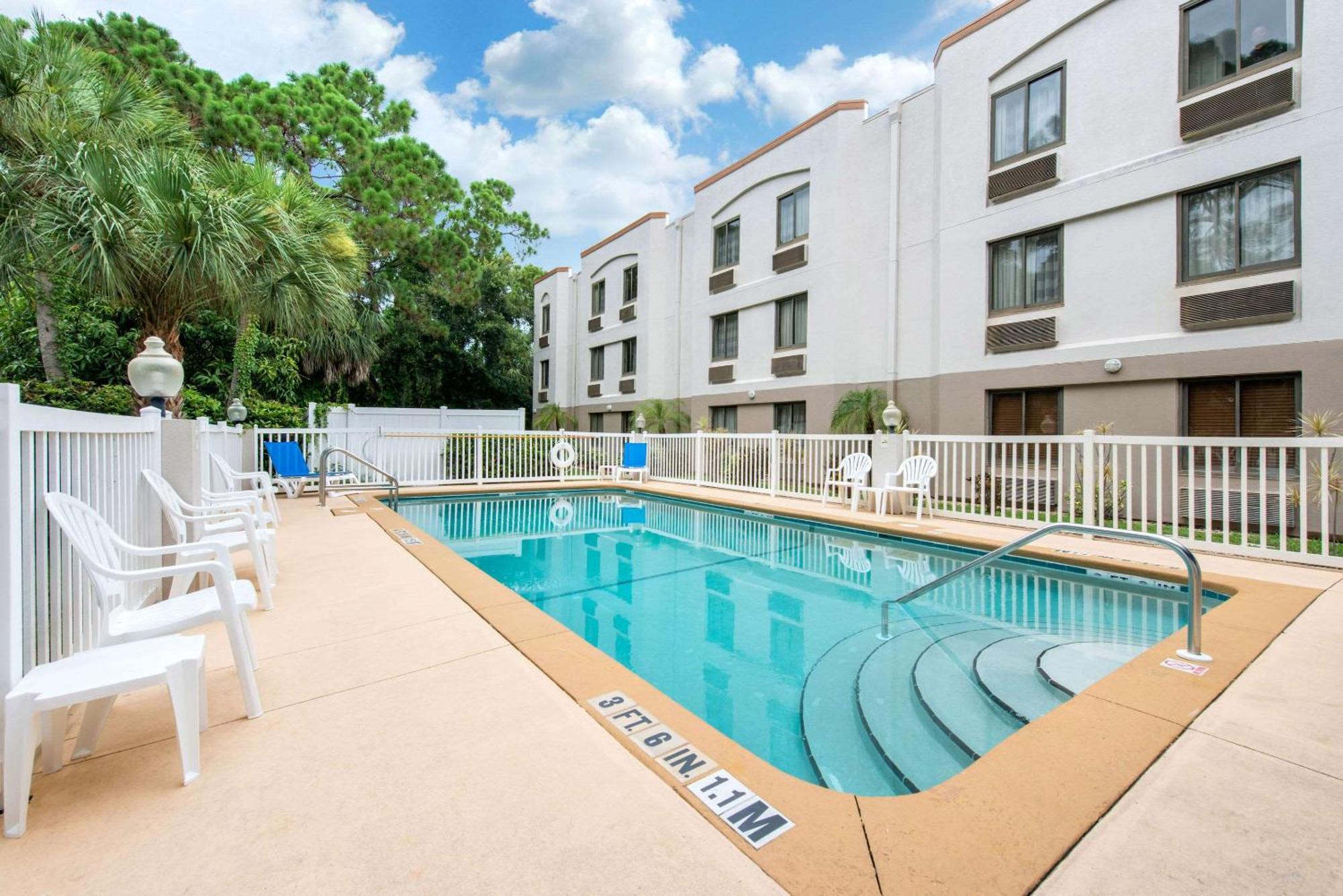 Sleep Inn Sarasota North Extérieur photo